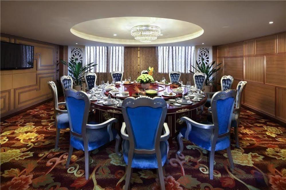 Central Asian Hotel Chengdu Exteriör bild